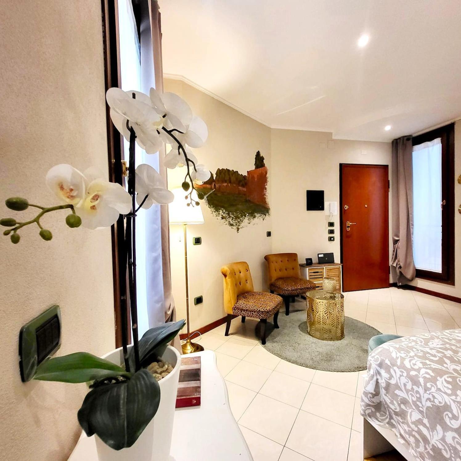 A Due Passi Dal Castello Apartment Ferrara Exterior foto
